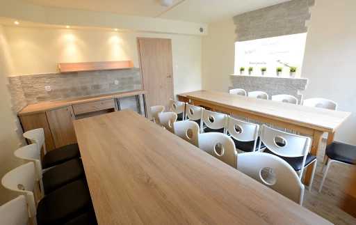 Vieraiden keittiö itsepalvelua varten